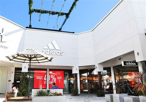 adidas outlet harbour town